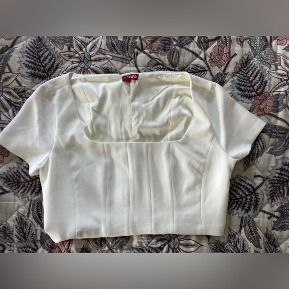 NWOT STAUD Pa Top White Cropped Sleeve - Picture 1 of 3